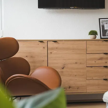 Westside Flat - 5min To Downtown Λούντβιχσμπουργκ