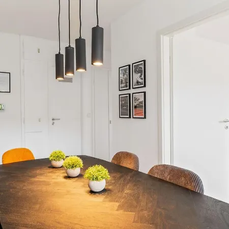 Westside Flat - 5min To Downtown Διαμέρισμα